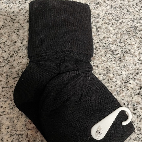 NWT “NOBO” Black “TURN CUFF” Socks-( NO BOUNDARIES) - Fits for Shoe Sizes 8-12 - Picture 2 of 10